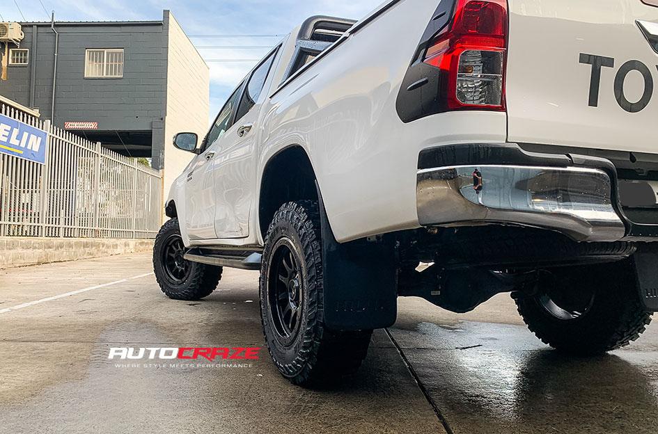 TOYOTA HILUX N80 4WD RG3 SATIN BLACK